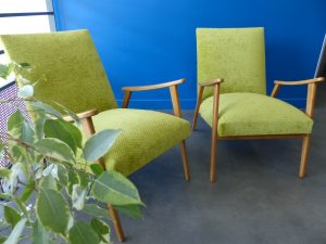 Fauteuil Vintage années 50 pied compas Casal Hydromel Anis