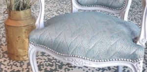 L15 bleu piscine finition clous
