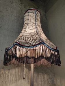 lumière lampe frange tissu tendu