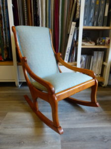 fauteuil à bascule enfant bleu
